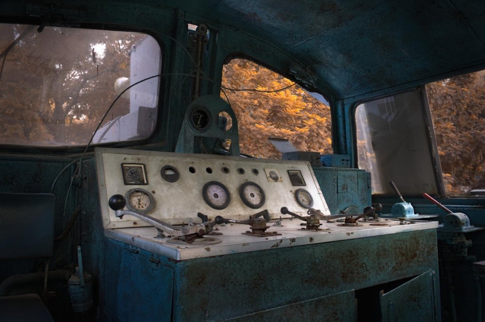 old diesel engine 1800.jpg